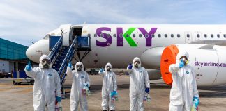 CONOCE LA MINUCIOSA DESINFECCIÓN DE LOS AVIONES QUE REALIZAN VUELOS HUMANITARIOS