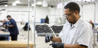 Ford producirá protectores faciales en sus plantas de Brasil y Argentina para combatir al COVID-19