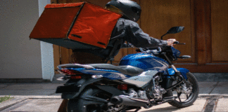 Potencia tu negocio con la Discover 125 ST, la moto ideal para delivery