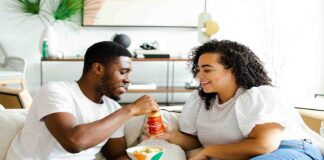 Más del 81% de peruanos tiene planeado mudarse con su pareja
