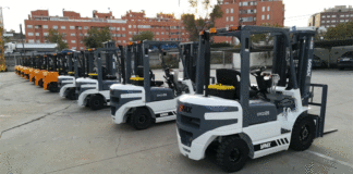 Reparaciones y manutención consigue representación de carretillas-elevadoras VMAX