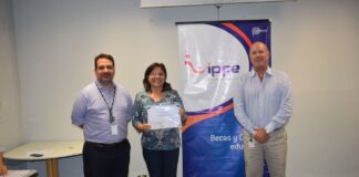 Convocatoria beca mujer talento peruano