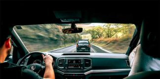 ¿Qué revisar en un auto antes de salir de viaje?