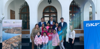 SKF DEL PERÚ Y EMBAJADA DE SUECIA CONDECORAN A NIÑAS FUTBOLISTAS