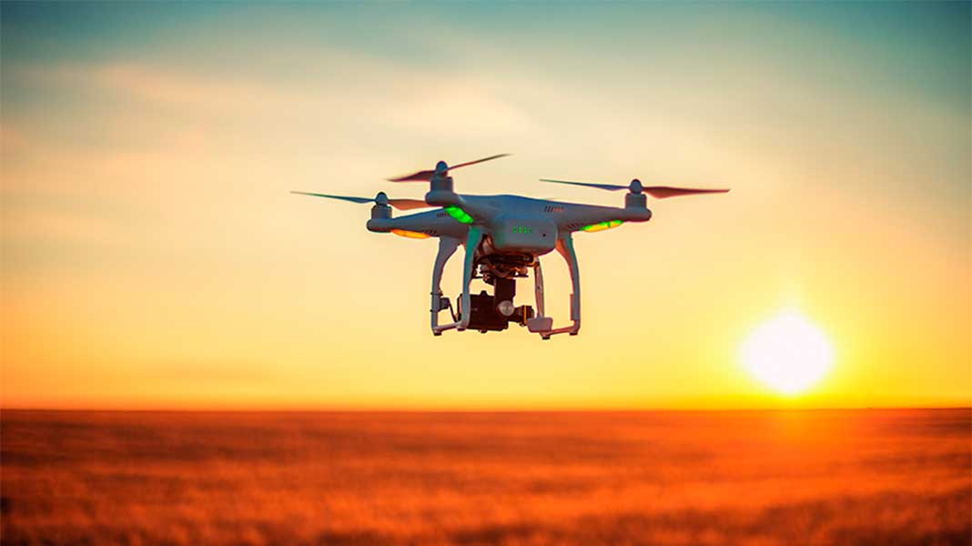 Cinco beneficios del uso de drones para el cuidado del medio ambiente -  Revista Economía