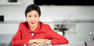 MAREE RINGLAND: “PARA AUSTRALIA ES UN GRAN HONOR SER NOMBRADO PAÍS ALIADO DE PERUMIN 35”