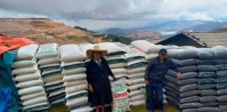 Summa Gold dona abono y fertilizantes a pequeños agricultores de Huamachuco