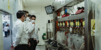 SGS Perú lanza consultoría en geometalurgia con primera miniplanta piloto del mundo con gemelo digital.