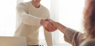 ¿Cómo promover espacios inclusivos y tolerantes dentro de una organización?