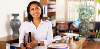 Administración de Empresas e Industrial: ¿En qué se diferencian estas carreras técnicas?