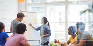 ¿Cuáles son los motivos por los que se da la desvinculación laboral en las empresas?
