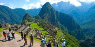 A pesar de que el turismo extranjero aumentó más del 300% en el Perú, aún no recupera los niveles de pre-pandemia