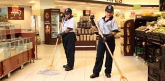 Cinco beneficios de contratar un buen servicio de mantenimiento en un centro comercial