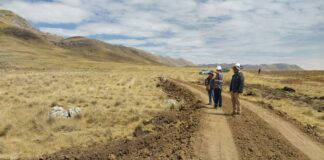 Midagri: Beneficia a agricultura familiar con labores de siembra y cosecha de agua