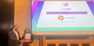 Reconocen a Caja Sullana con primer lugar en experiencia al cliente