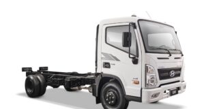 Hyundai Camiones & Buses presenta nuevas versiones renovadas del Hyundai EX8 y el Hyundai EX10