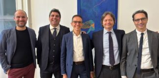 Covisian adquiere el 100% de Esosphera, pionera en soluciones de IA conversacional
