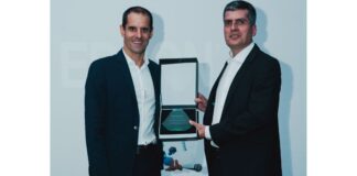EPSON reconoce el éxito de sus socios de negocios en el 2023