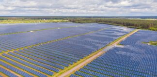 Concretan histórico ‘préstamo verde’ para la mayor planta solar del Perú