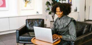 Mentoría Mujeres Líderes: se ofrecerán 3,000 becas para desarrollarse en el mercado digital del Retail