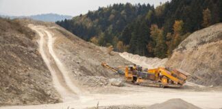 Grupo Apumayo confirma adquisición de importante proyecto aurífero en el sur del país