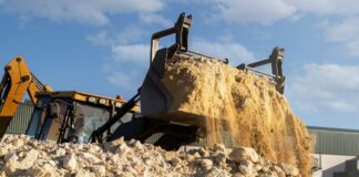 Expansión de minería ilegal pone en riesgo ingresos por canon y obras en zonas mineras