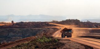 Posible caída en precios de los metales afectaría ingresos en el Perú