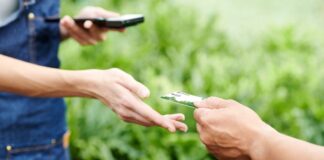 IDEMIA Secure Transactions: Sostenibilidad Regenerativa para Bancos y Clientes