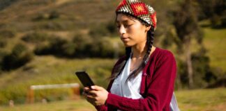 ¿Cómo se relaciona la conectividad y el crecimiento económico?