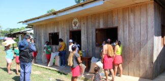 INFANT capacita en avicultura a mujeres yagua y consiguen criar más de 600 gallinas para sustentar su economía familiar