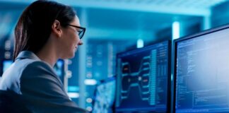 Computación e Informática se mantiene firme en el Top 3 de las carreras técnicas con mayor demanda por las empresas