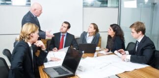 La presencia de mujeres en los Directorios en Perú es la menor de Sudamérica, según un estudio de Korn Ferry