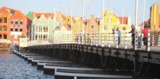 Qué buscar en un muelle flotante en venta: una guía completa