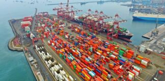 Perú firma la suscripción de TLC con Hong Kong y la ampliación de la que tiene con China