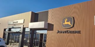 John Deere presenta su nueva gama de productos en Brasil y destaca beneficios para empresarios peruanos