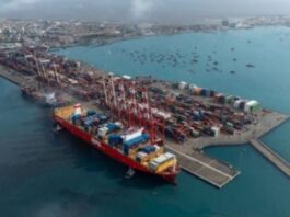 DP World Callao recibe al Kota Pemimpin, el portacontenedores más grande de PIL