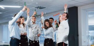 ¿Por qué es positivo celebrar las fiestas de fin de año en las empresas?