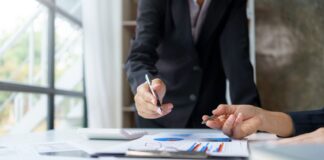 Sector financiero: ¿Cómo las plataformas de gestión de pagos contribuyen a la inclusión financiera?