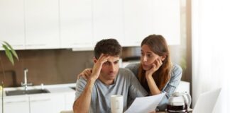 ¿Qué pasa si te atrasas en tus pagos? Estas son algunas de las consecuencias