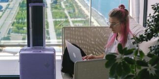 Bienestar corporativo: ¿Cuándo se debe contratar un seguro de asistencia en viaje para los colaboradores?