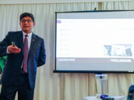 GORE Arequipa: gobernador Rohel Sánchez presentó cartera de proyectos de inversión a empresarios