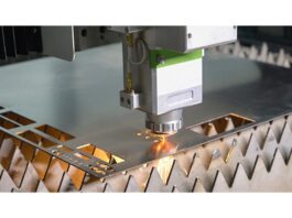 Máquinas de corte por láser de fibra: avances, aplicaciones y precisión en el corte de metales