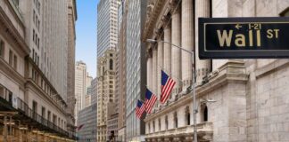 Powell enfría a Wall Street, S&P 500 retrocede mientras oro y petróleo suben en medio de tensiones