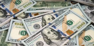 Wall Street en máximos, dólar débil y rally tecnológico