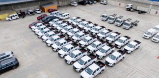 MIDAGRI entrega 29 camionetas para fortalecer la atención a la agricultura familiar en todo el país