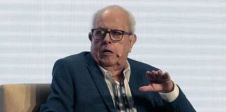Julio Velarde defiende el programa Reactiva Perú y responde a las críticas