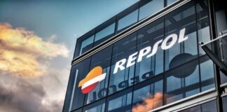 España: Repsol desafía la caída del petróleo: sube 24% mientras el Brent cae 16%
