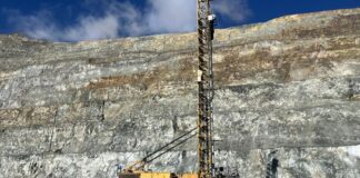 Perú marca un hito en minería: la primera perforadora autónoma Cat inicia operaciones en Mina Toromocho, controlada 100% de forma remota desde Lima