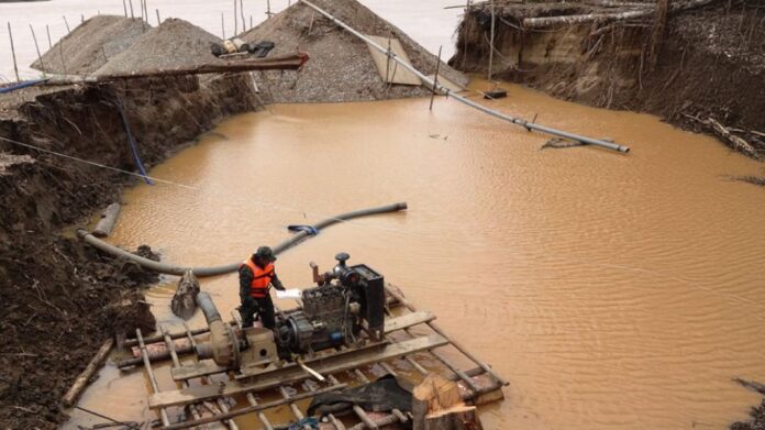 REVISTA ECONOMIA (21)