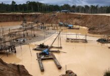 La minería ilegal continúa destruyendo el ecosistema y comunidades del país
